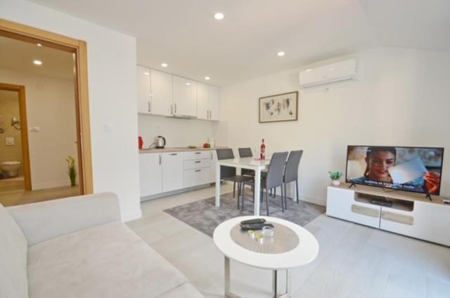 Nikola Lux Apartments Muo Bagian luar foto